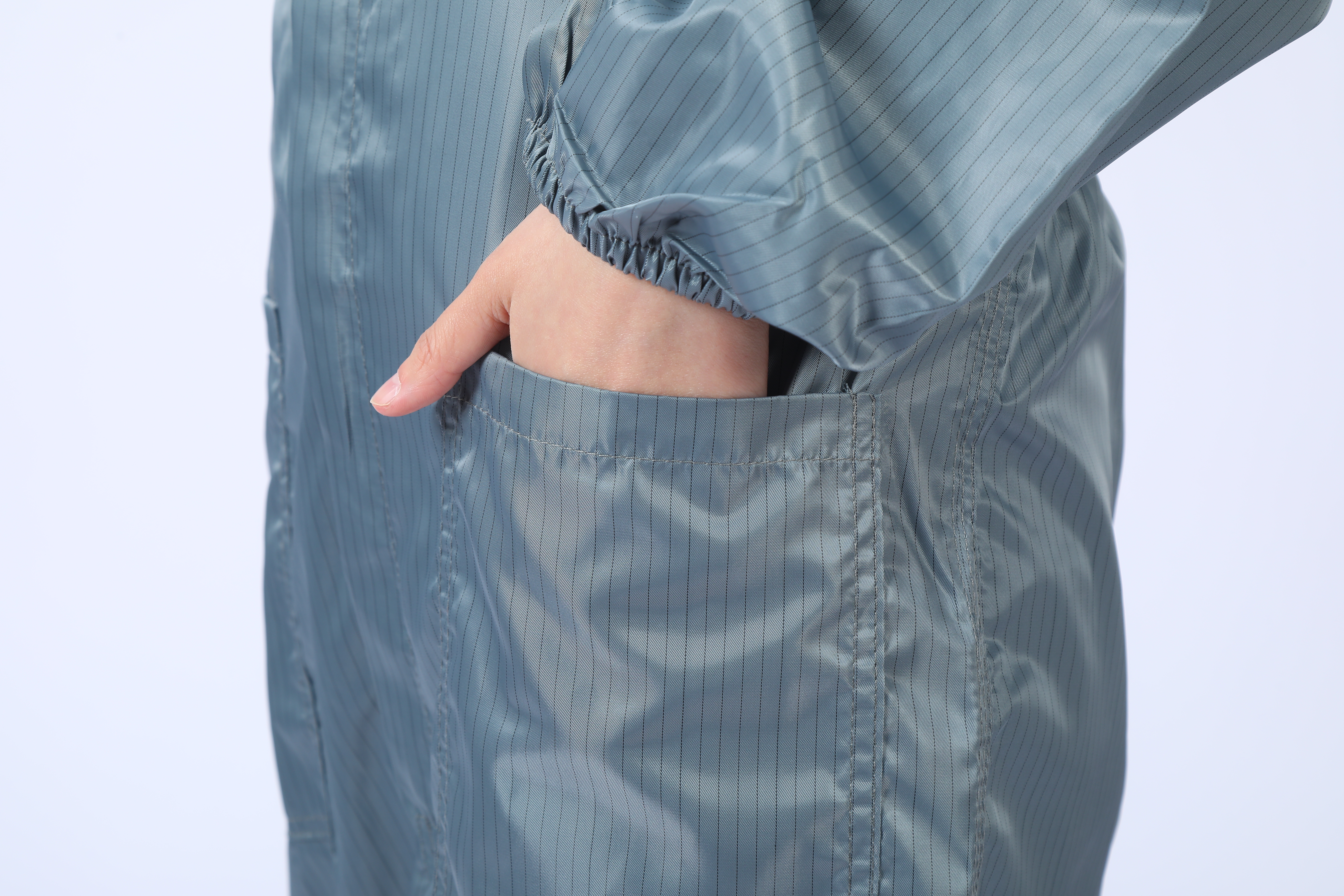 口袋三连体洁净服