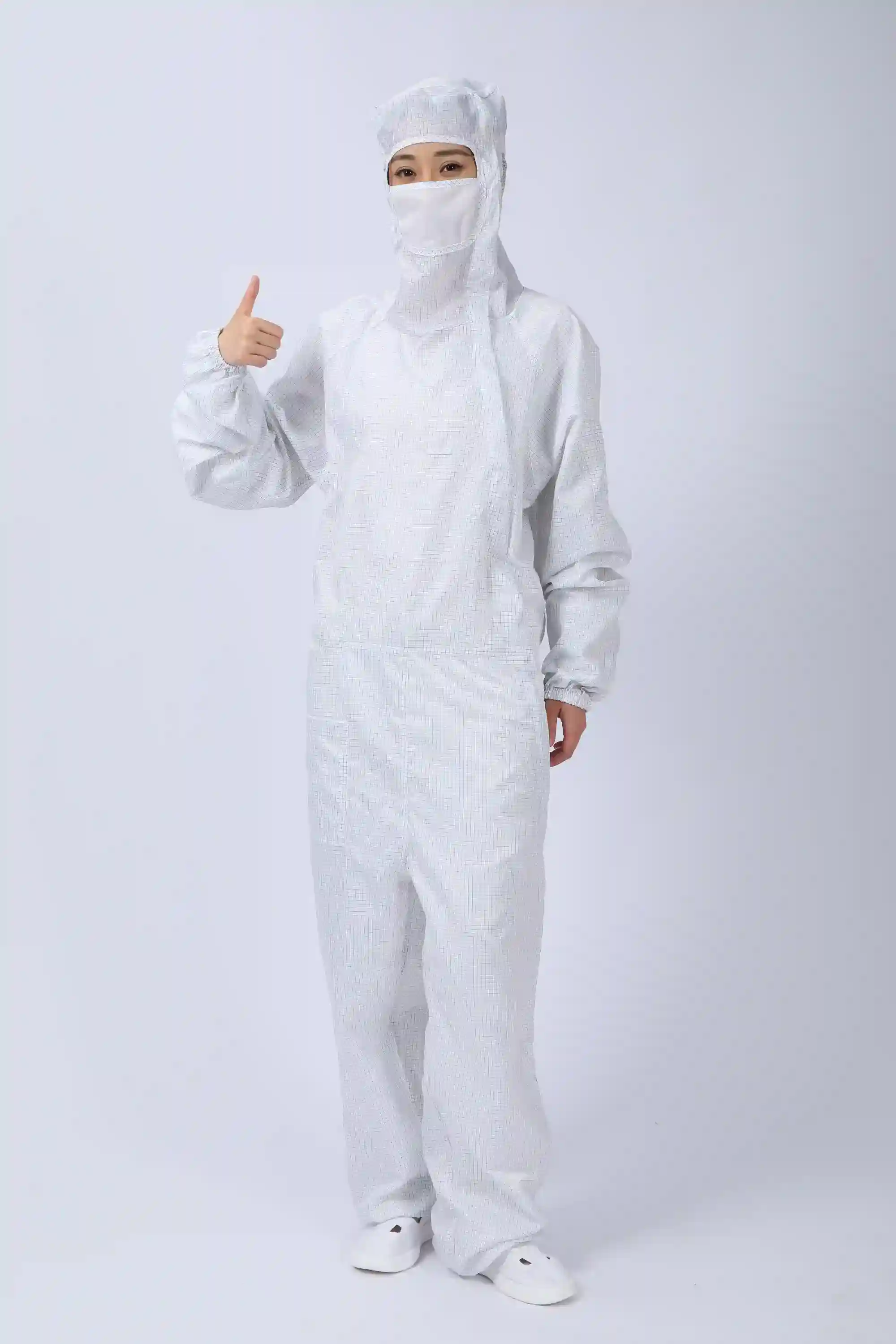 Diagonal Zipper Clean Room Suit
