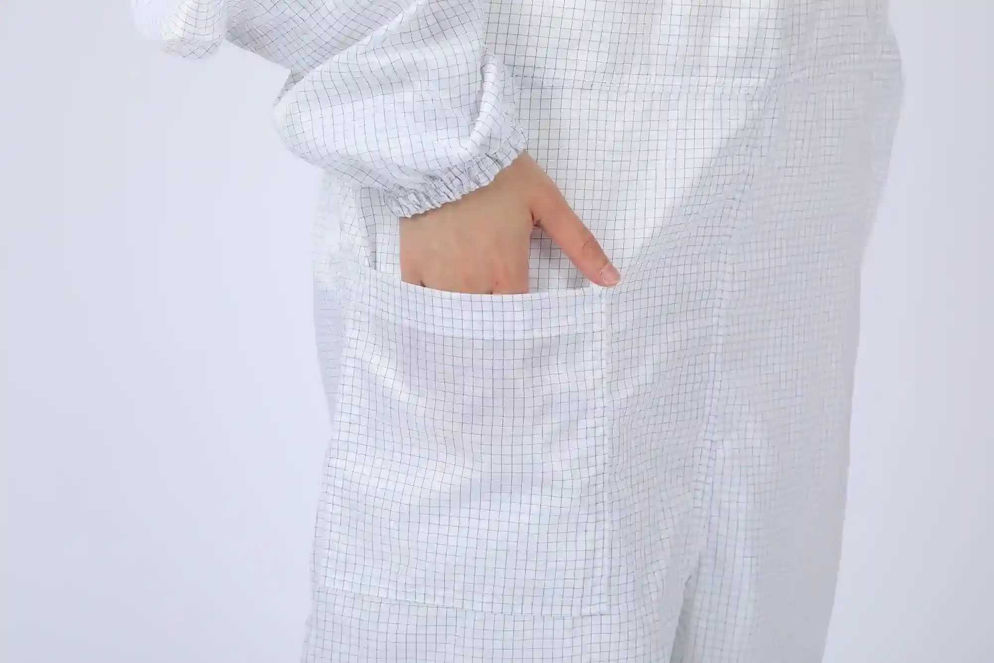Diagonal Zipper Clean Room Suit