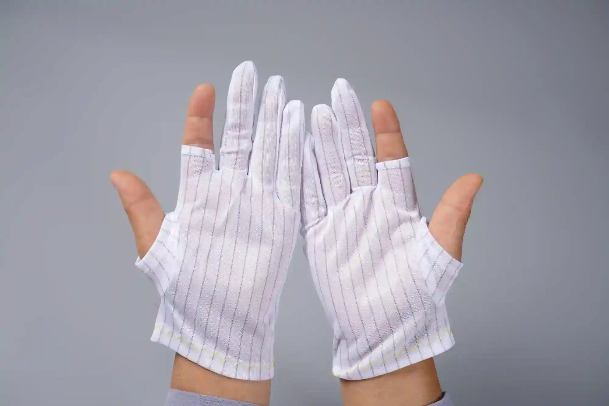Details of Finger-cut Anti-static Gloves