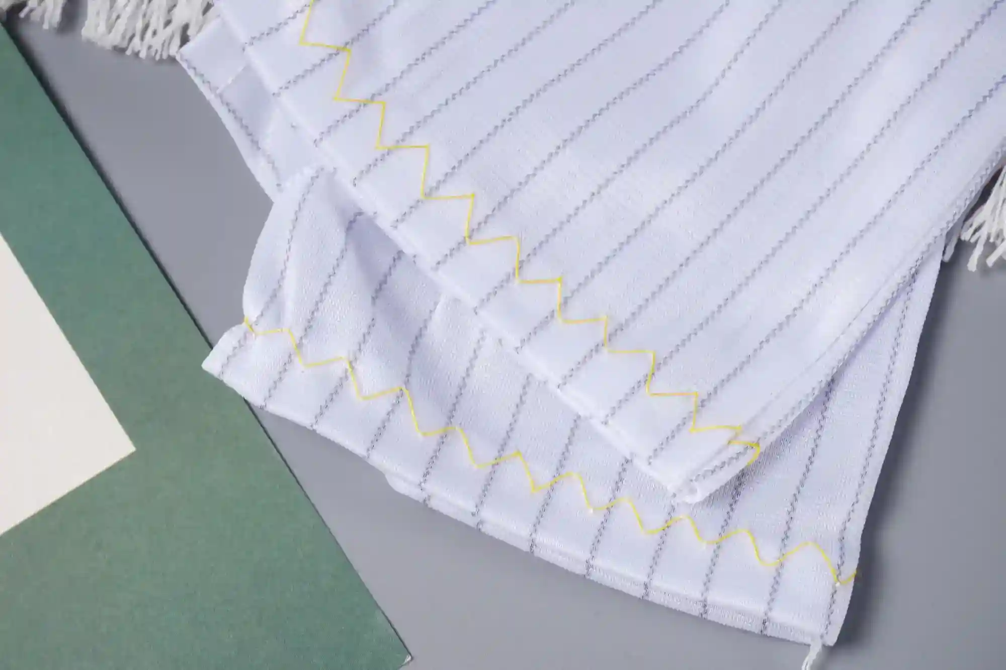 Details of Finger-cut Anti-static Gloves