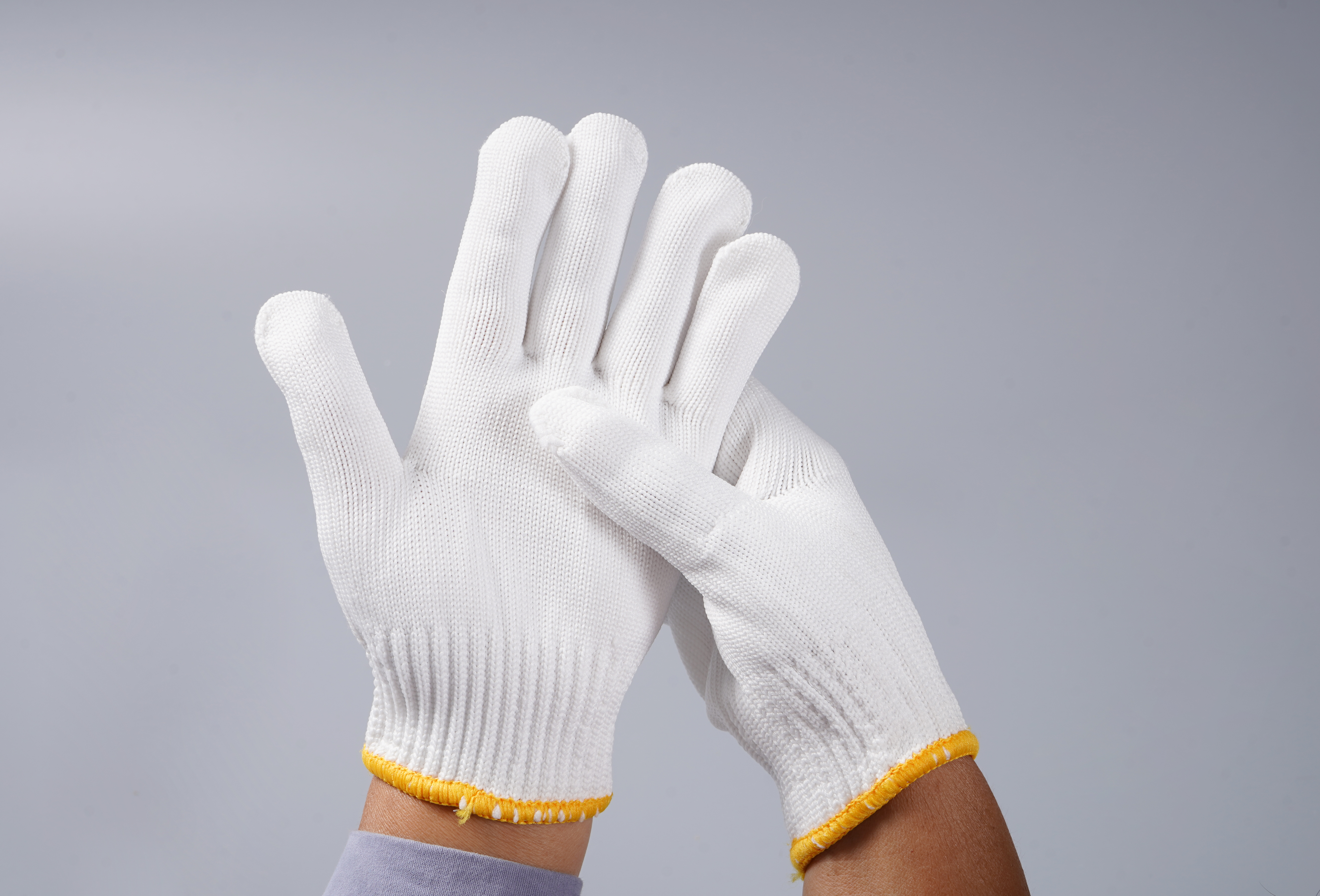 白色尼龙劳保手套