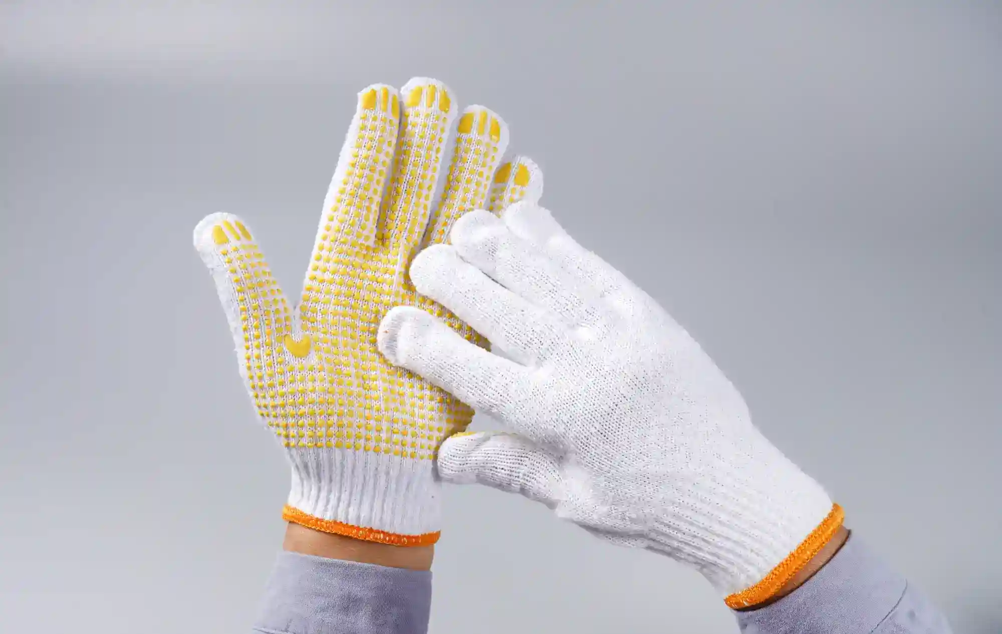 Yellow Cotton Dot Plastic Labor Gloves