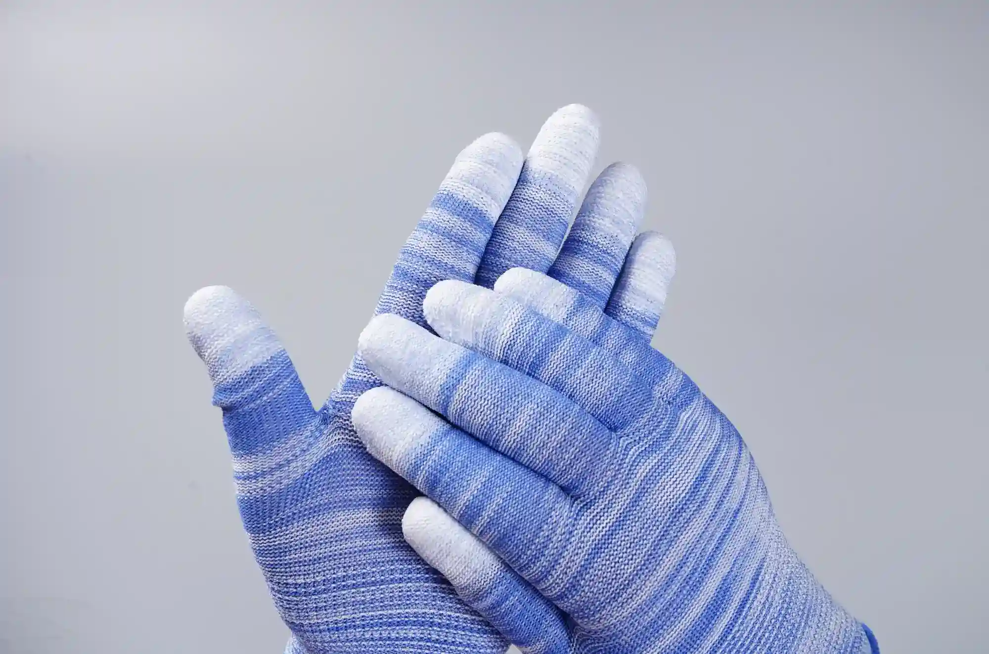 Striped Knitted Glove