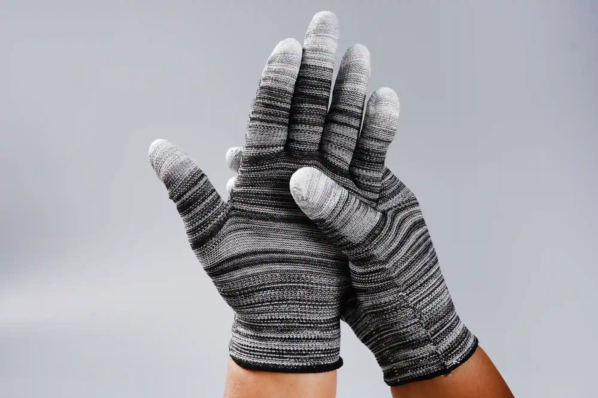 Striped Knitted Glove