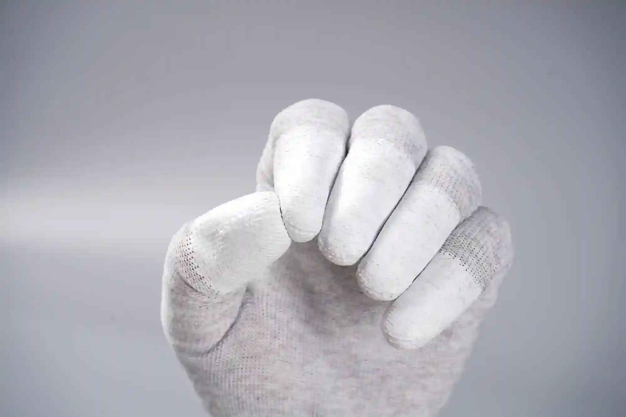 Carbon Fiber Knitted Glove